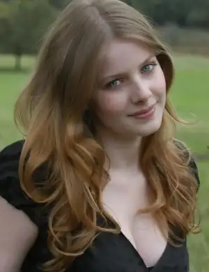 $rachelhurdwood100.webp