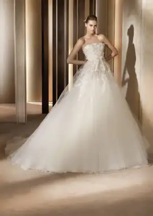 $Elie by Elie Saab 2011 gelinlik modelleri2.webp