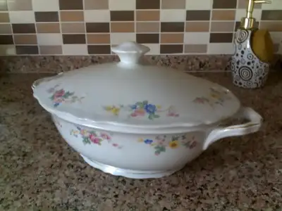 $19022012347.webp
