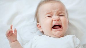 Bebeklerde Ağlama Nöbeti Nasıl Geçer?