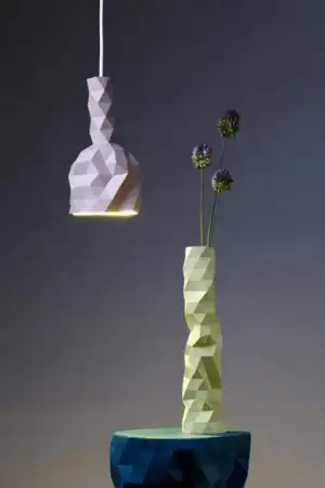 $31_faceture-table-vase-and-.webp