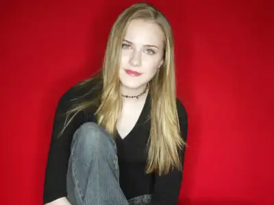 $Evan-Rachel-Wood-7.webp