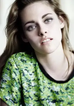 $kristen-stewart-vogue-02118.webp