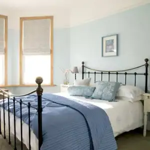 $96_000009092_7351_orh550w550_blue-bedroom.webp