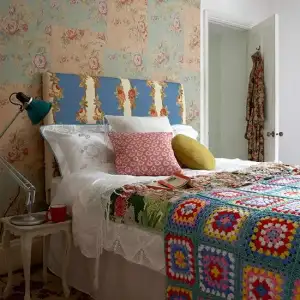 $96_00000dbaa_76e3_orh550w550_bedroom-country-Country-Homes--Interiors3.webp