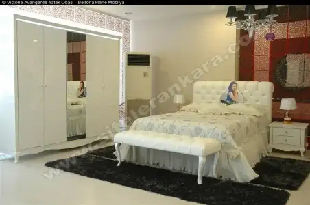 $victoriayatak46131Custom.webp