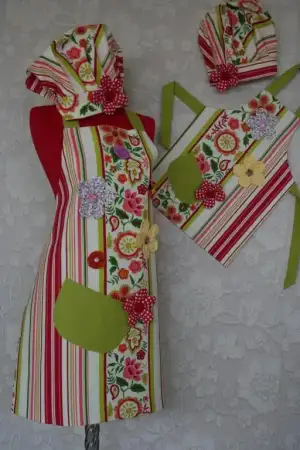 $&#231;i&#231;ek temal&#305; anne k&#305;z tak&#305;m (1).webp