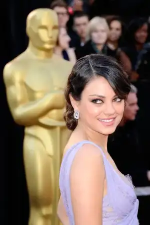$Mila+Kunis+83rd+Annual+Academy+Awards+Arrivals+RzvAm24pMIyl.webp