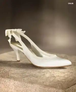 $Pronovias-Wedding-Shoes-Collection-2012-458.webp