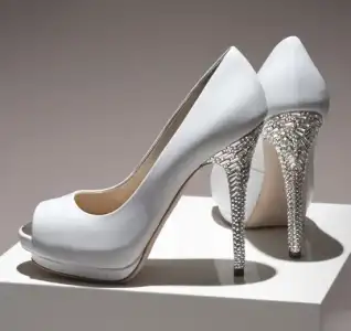 $Giuseppe-Zanotti-2012-gelin-ayakkabisi-7.webp