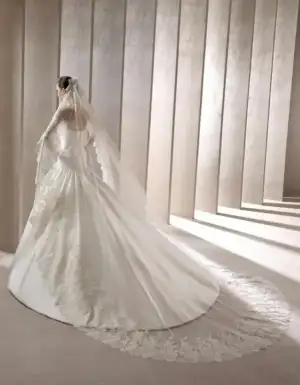 $pronovias-2012-duvak-modelleri-12.webp