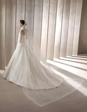 $pronovias-2012-duvak-modelleri-22.webp