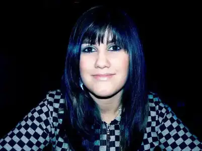 $dark-blue-hair.webp