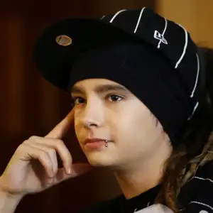 $piercing-von-tom-kaulitz-von-tokio-hotel-500x500-3101.webp $piercing-von-tom-kaulitz-von-tokio-hotel-500x500-3101.webp