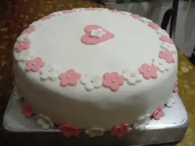 $ilk &#351;eker hamurlu pastam.webp