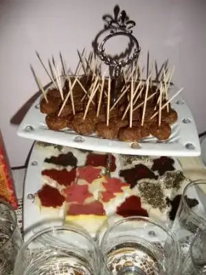 $renkli kanepeler.webp