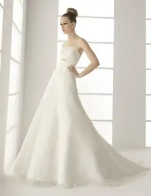$120_matis_vestido-de-novia_alma-novia_2011.webp $120_matis_vestido-de-novia_alma-novia_2011.webp