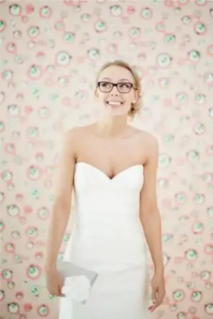 $modern-gray-wedding-7.webp