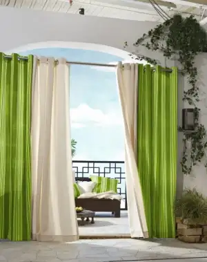 $curtain8plain.webp