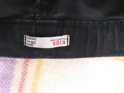 siyah jeans beden.webp