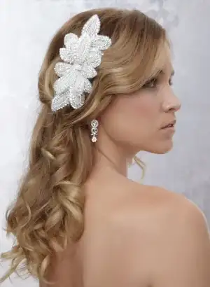 $the-bridal-hair-accessories.webp