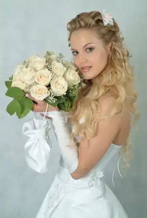 $wedding-hair-stock.webp