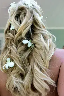 $wedding-hair-styles-for-long-hair-6.webp