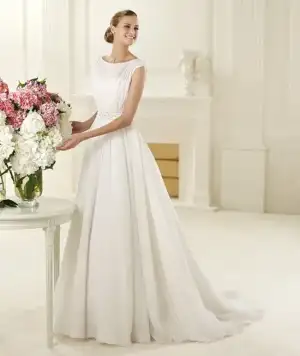 $Pronovias-2013-yaz-gelinnlik-modelleri-denver_a1-550x652.webp