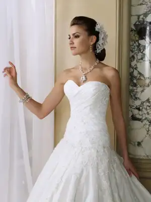 $David-Tutera-gelinlik-modelleri-02.webp
