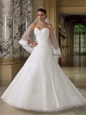 $David-Tutera-gelinlik-modelleri-13.webp