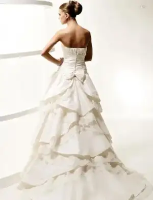 $la-sposa-gelinlik-modelleri.webp