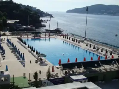 $havuz ba&#351;&#305;.webp