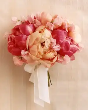 $wa101590_win06_peon_bouq_xl.webp $wa101590_win06_peon_bouq_xl.webp