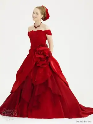 $red-royal-wedding-dress-2012.webp