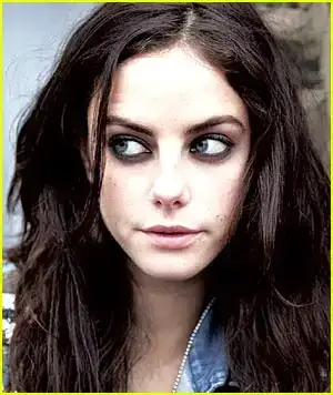 $kaya-scodelario-v-mag.webp