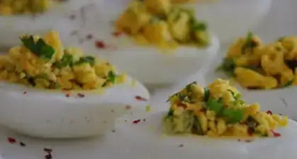 $yumurta-dolmasi-tarifi.webp