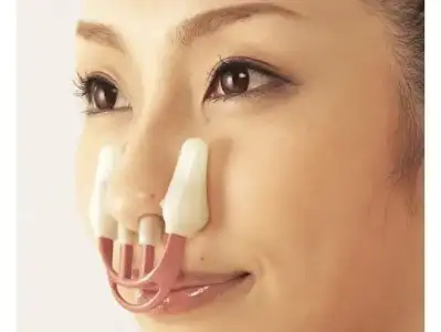$hana-tsun-nose-straightener-1.webp