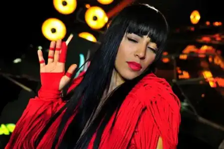 $Loreen-3.webp