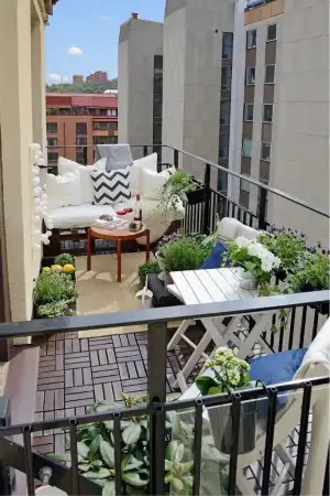 balkon_dekorasyonu_2021.webp