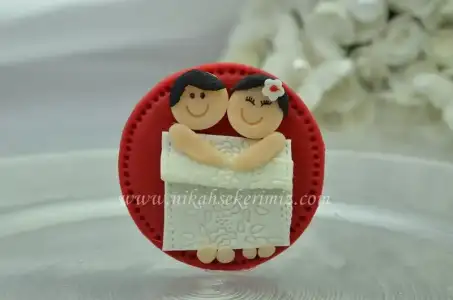 $Kucuk_Battaniye-Nikah-sekeri-(Uyuyan-sevimli-cift-nikah-sekeri).webp