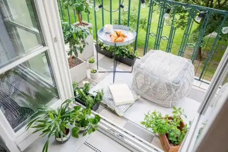 kucuk_balkon_dekorasyon_fikirleri_2021.webp