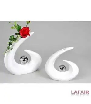 $Moderne-Deko-Vase-30x27-weiss-silber-aus-glasierter-Keramik-mit-Silberkugel.webp