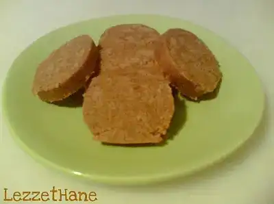 $kuru fasulyeli mozaik pasta.webp