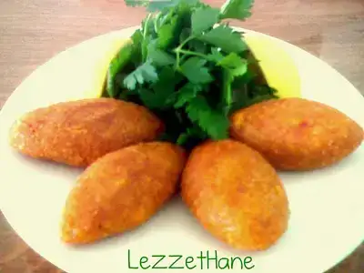 $mercimekli i&#231;li k&#246;fte.webp