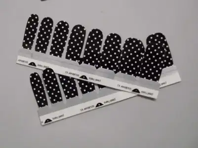 $polka dots puantiye t&#305;rnak yap&#305;&#351;t&#305;rmas&#305; nail sticker sephora.webp