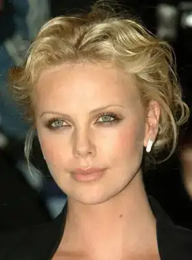 $charlize-theron8.webp