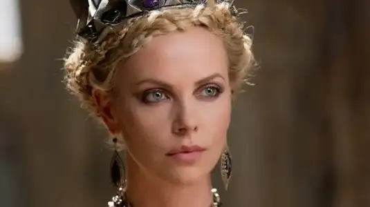 $600_snow_white_and_the_hunt.webp