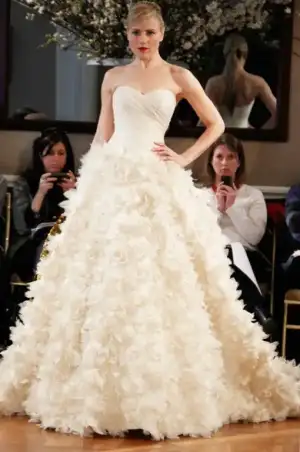 $romona-keveza-wedding-dress-spring-2012-bridal-gowns-sweetheart-ballgown.webp