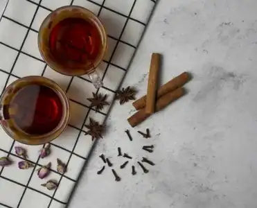 karanfil_masala_cayi_tarifi.jpg karanfil_masala_cayi_tarifi.jpg
