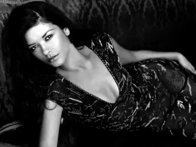 $Catherine-Zeta-Jones-132.webp